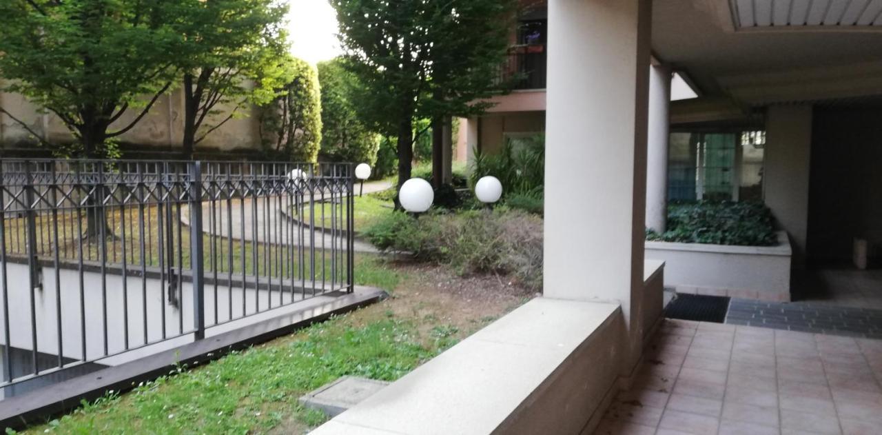 Casa Vacanze La Mela Monza Exterior foto